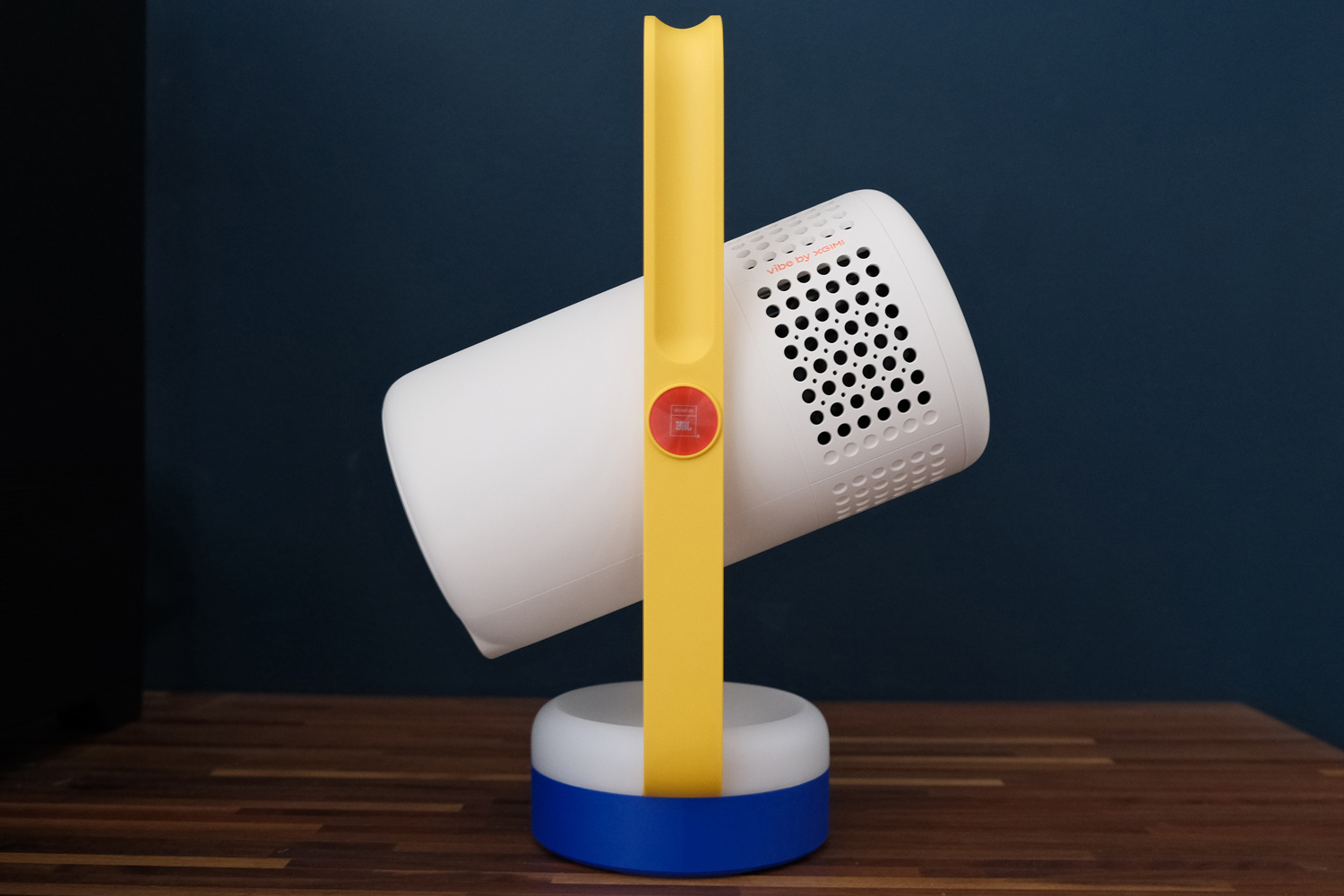 Xgimi Vibe One review side