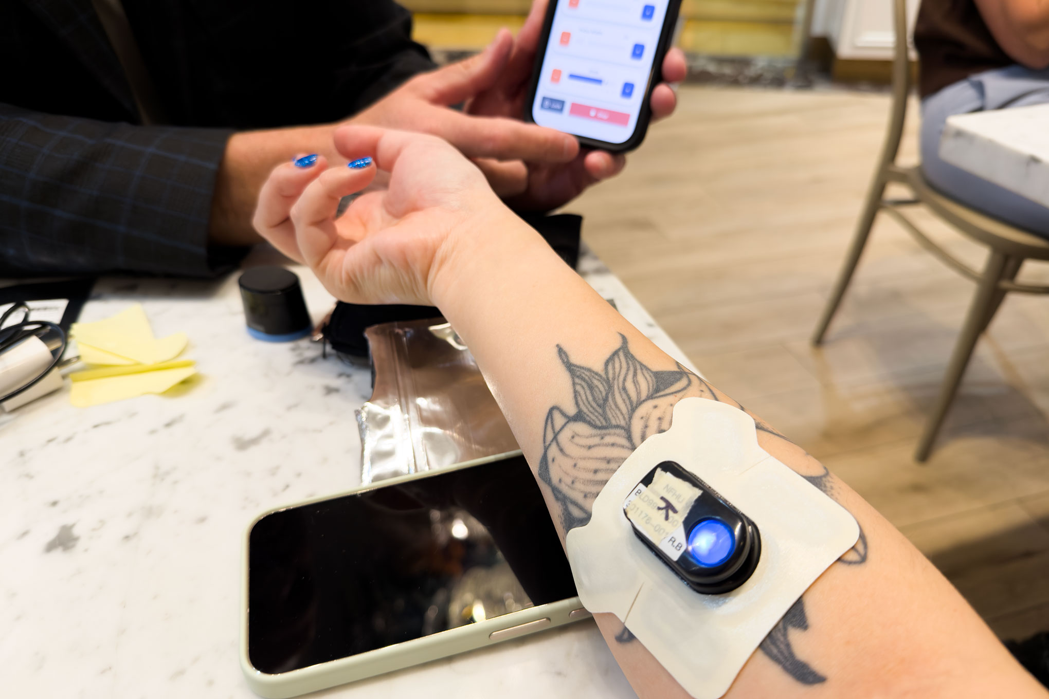 I do not have a gooch, so I tested on my forearm.