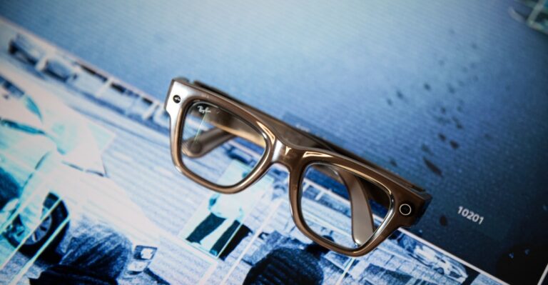 Meta will ruin its smart glasses by being Meta