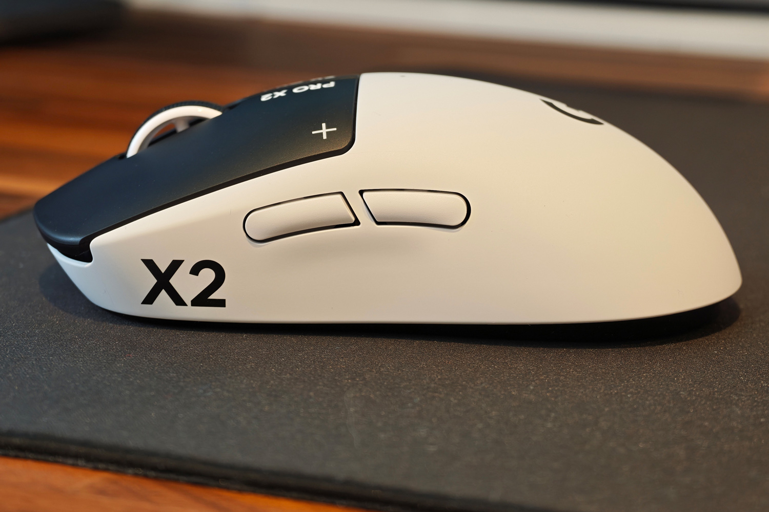 Logitech G Pro X2 Superstrike review side buttons