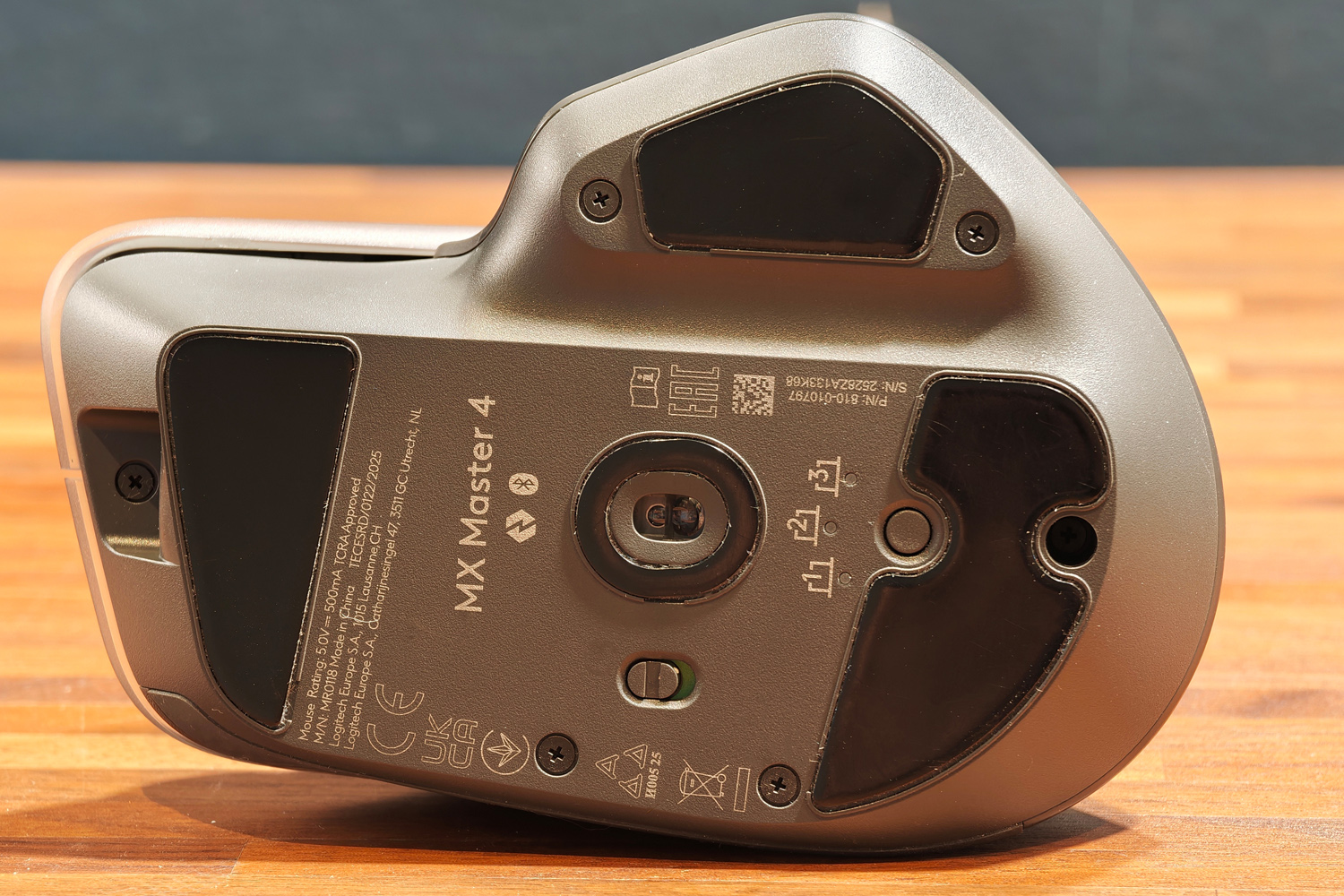 Logitech MX Master 4 connectivity