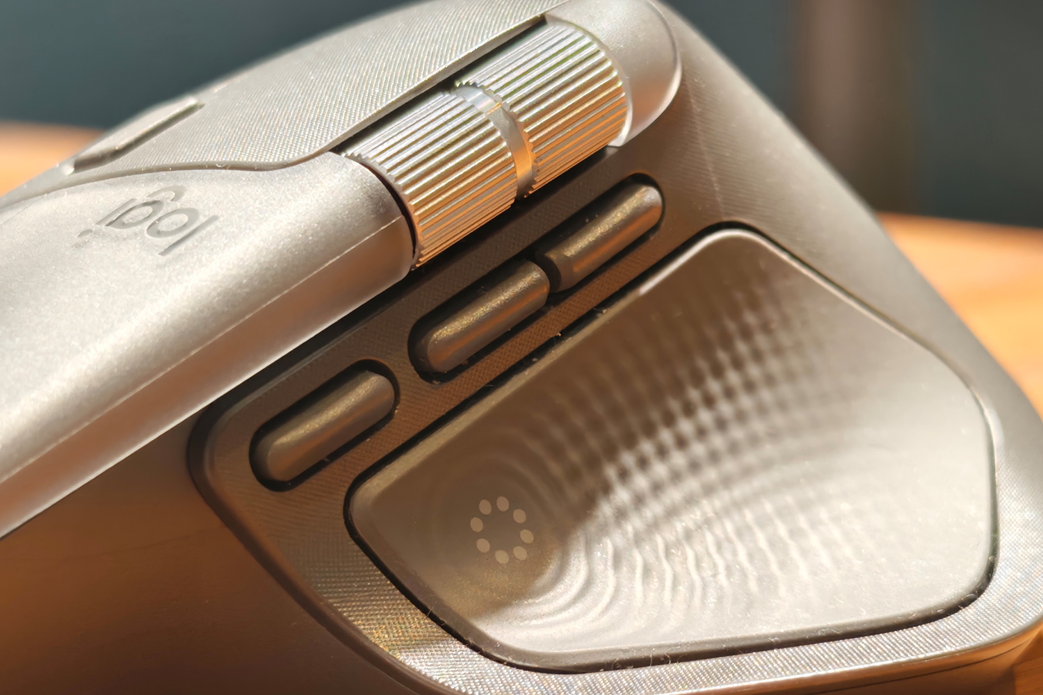 Logitech MX Master 4 haptic button