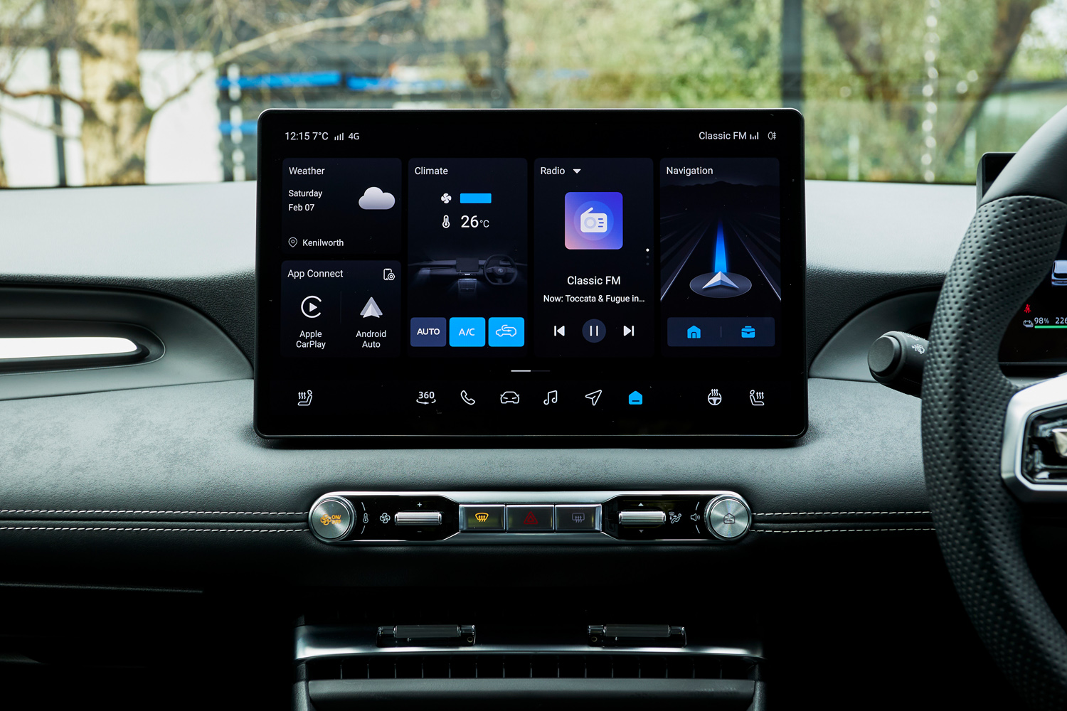 MG4 Urban drive infotainment