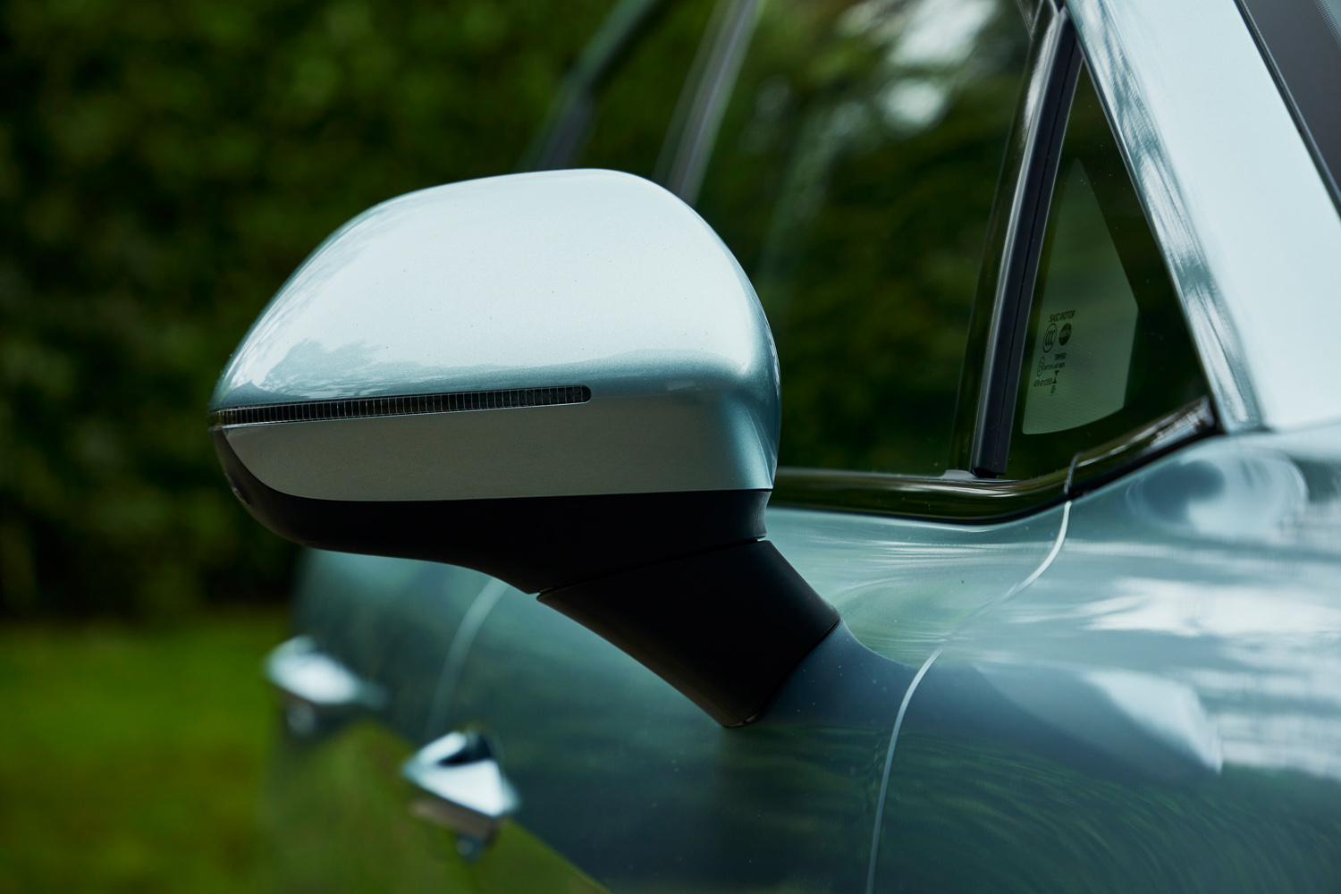 MG4 Urban drive wing mirror