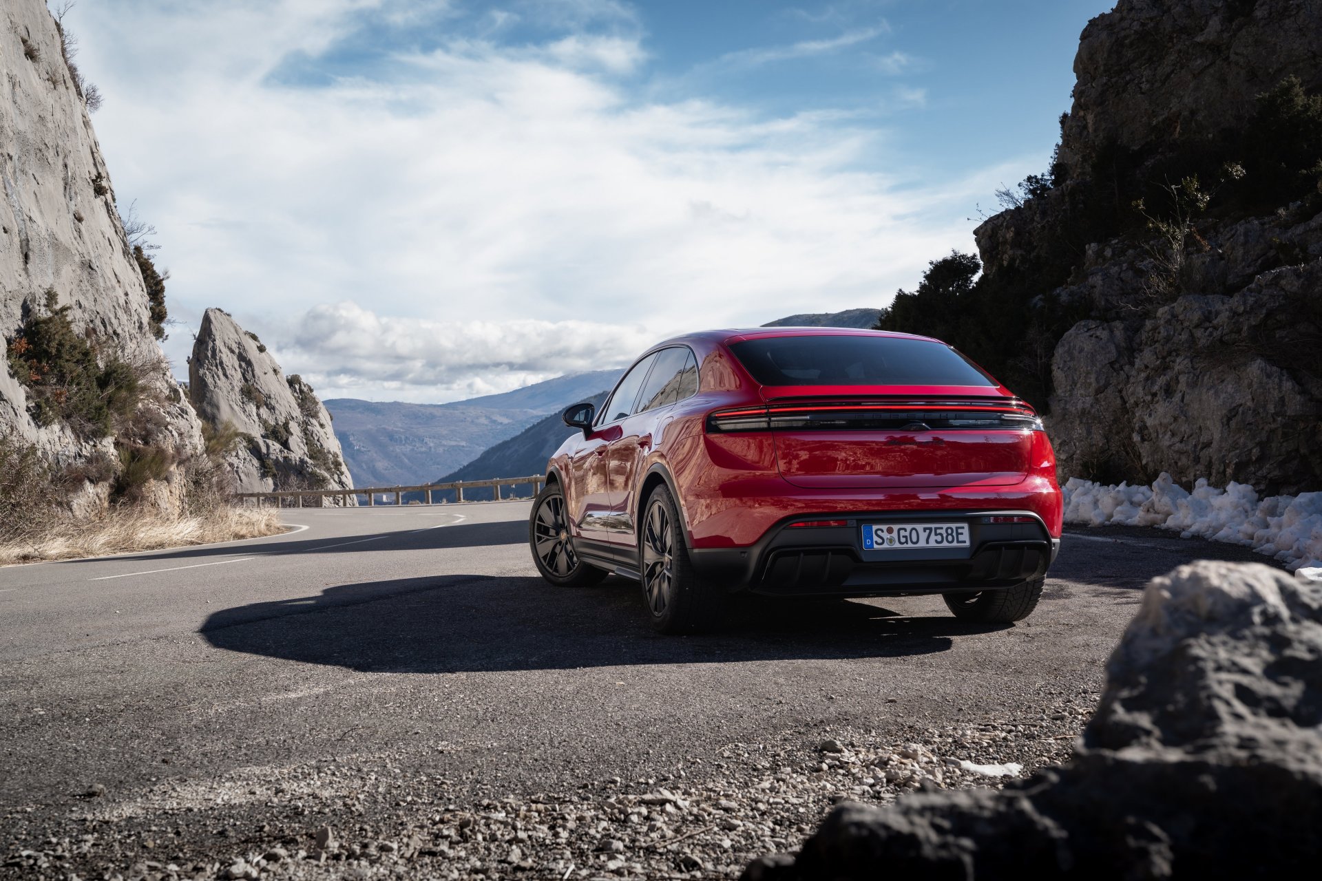Porsche Macan GTS EV review static rear