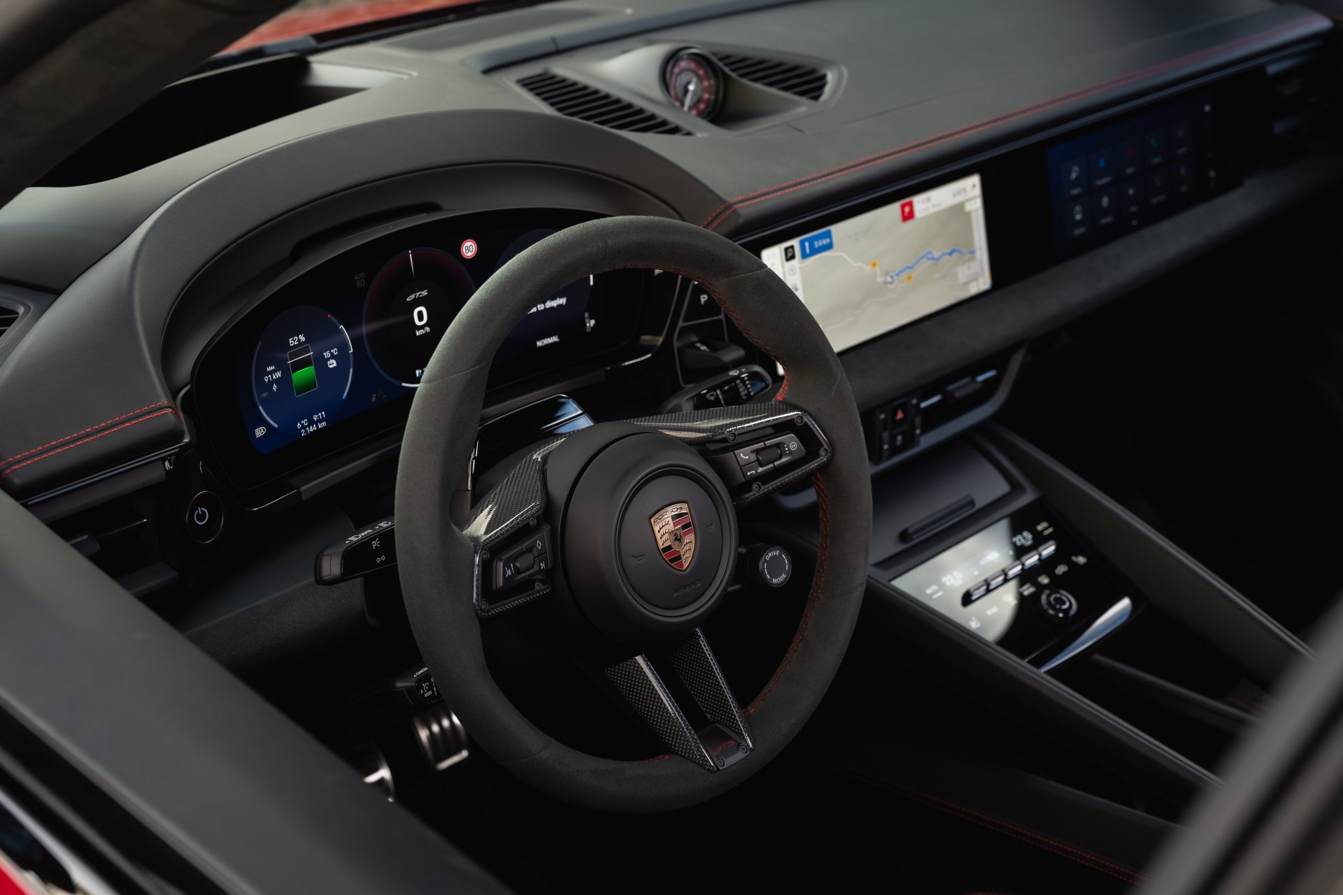 Porsche Macan GTS EV review steering wheel