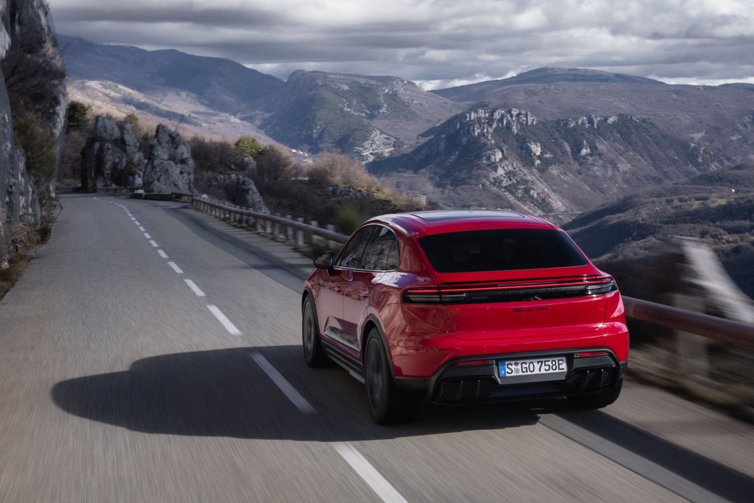 Porsche Macan GTS EV review tracking behind