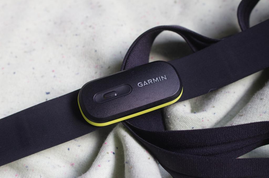 Garmin HRM-Pro Plus on fabric