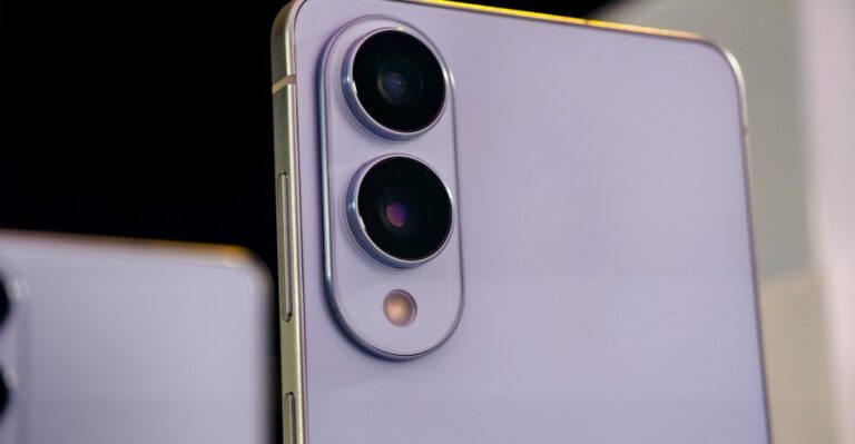 Samsung’s Digital Home Key lets you use your phone as your key