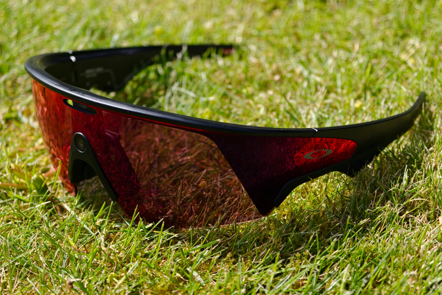 Oakley Meta Vanguard review side