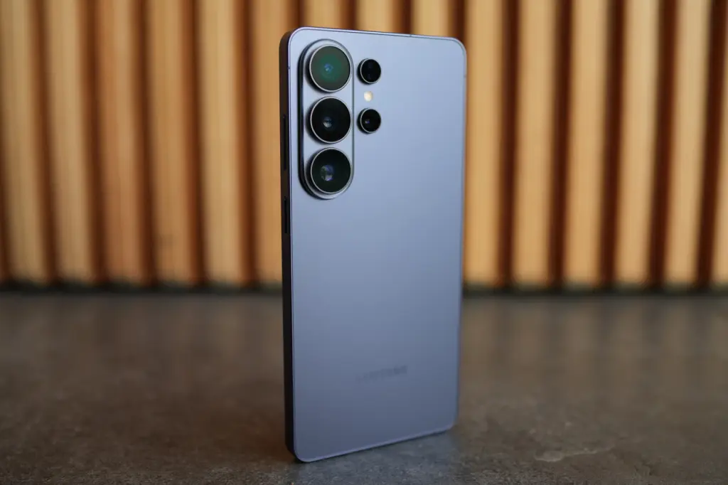 Sony RX1R III camera samples Galaxy