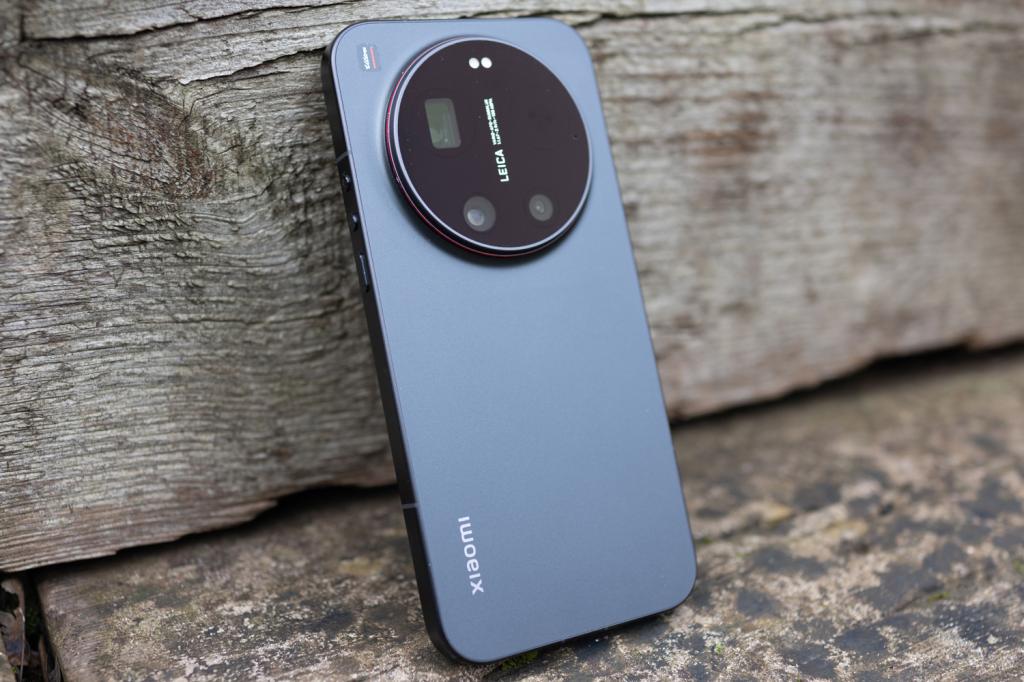 XIaomi 17 Ultra review rear