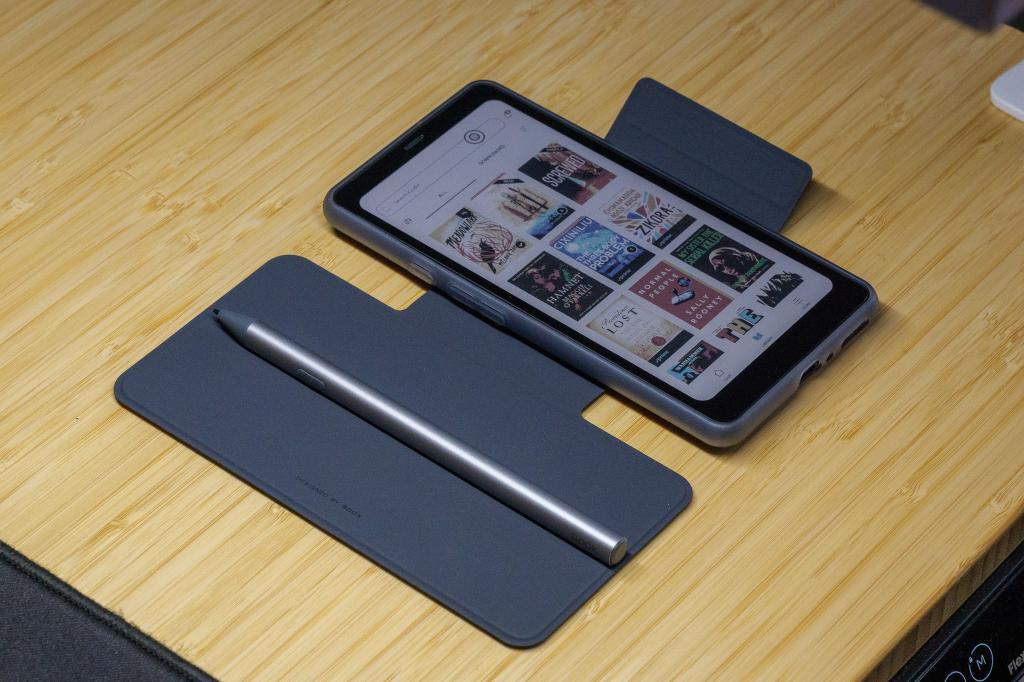 Onyx Boox Palma 2 Pro tablet