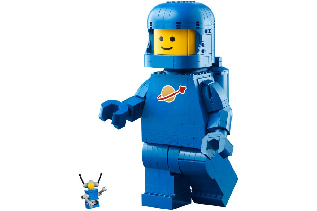 Lego upscaled astronaut 