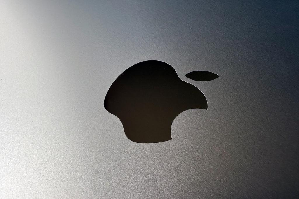 Apple logo