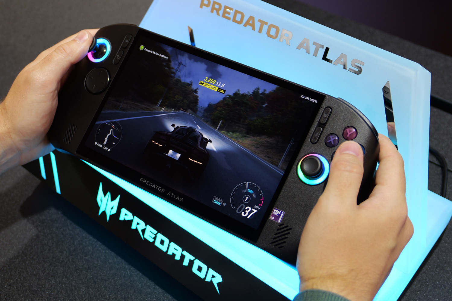 Acer Predator Atlas 8 hands-on Forza