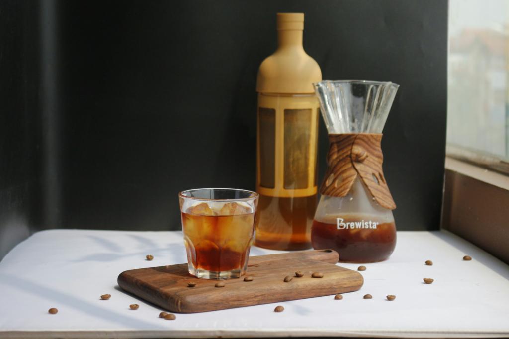 Cold brew coffee and cups