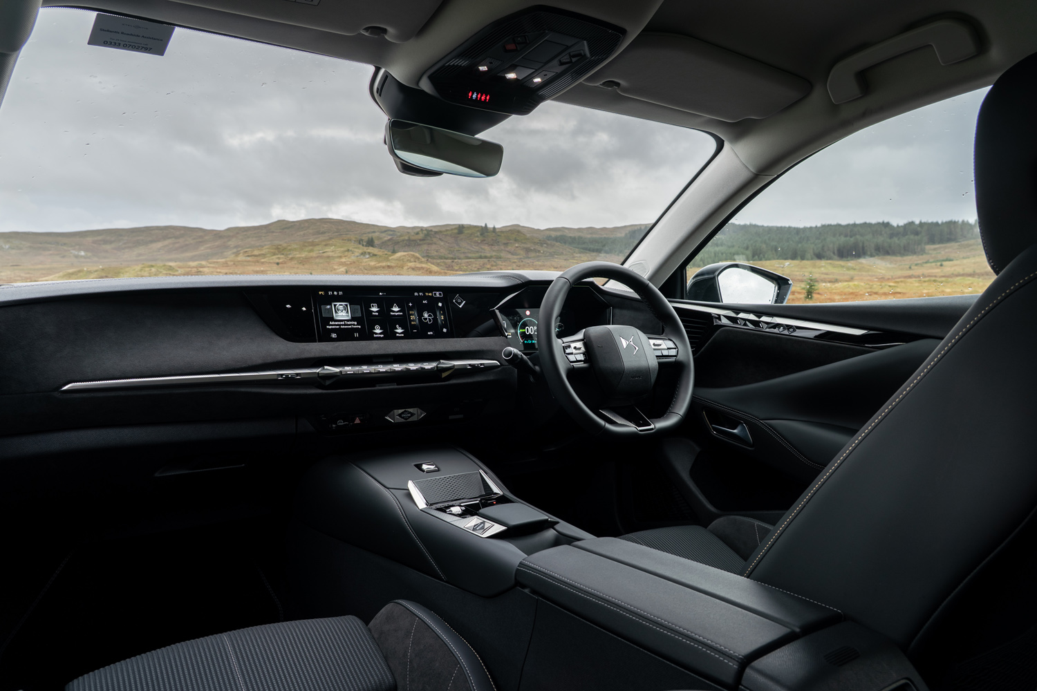 DS No 4 E-Tense drive 2026 cockpit