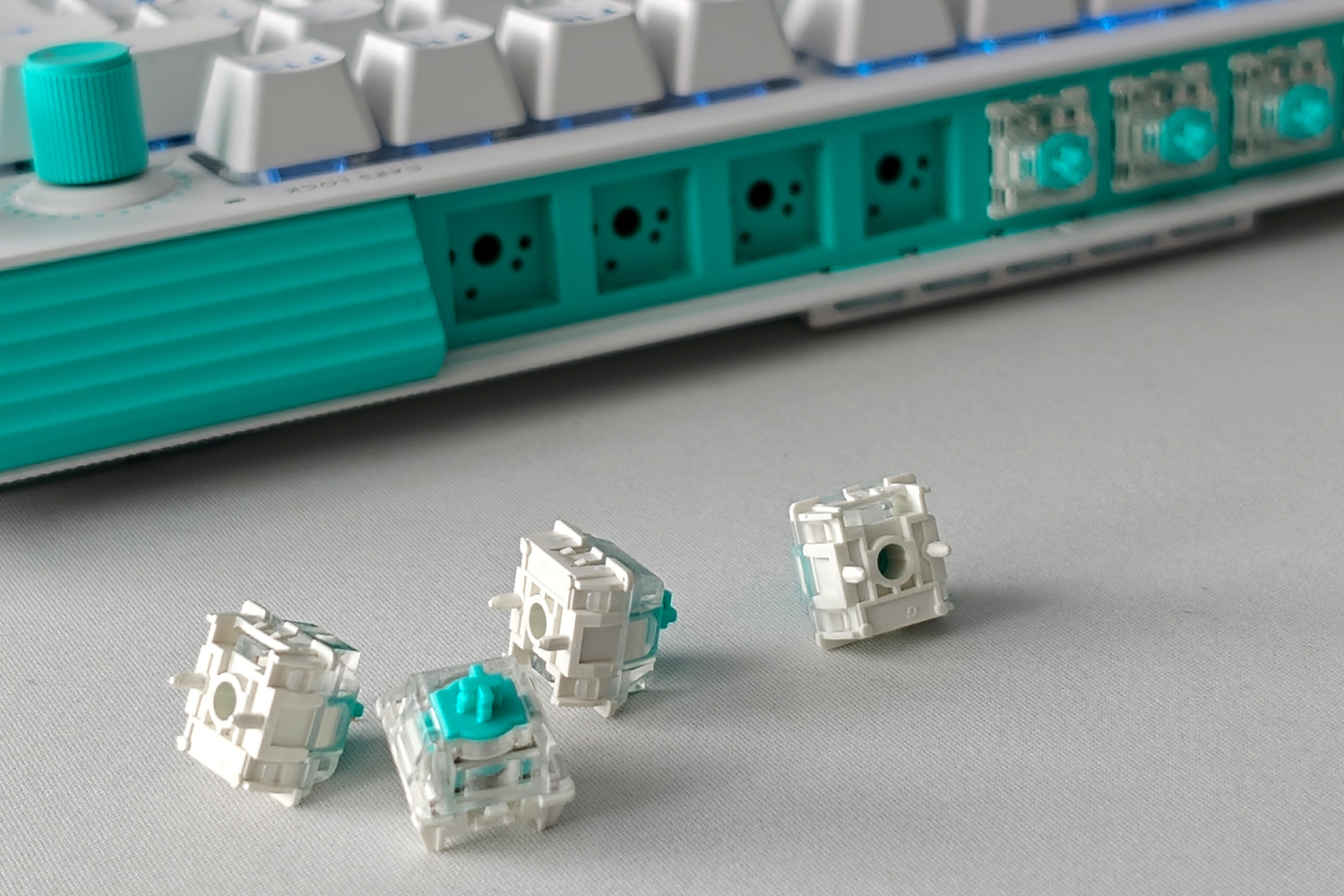 Logitech G512 X 75 review analog switches