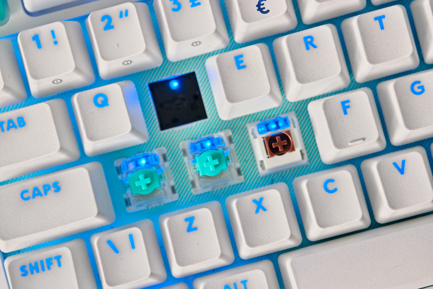 Logitech G512 X 75 review switches