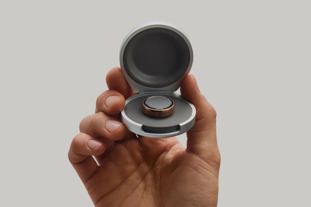 Oura Ring 5 in charing chase