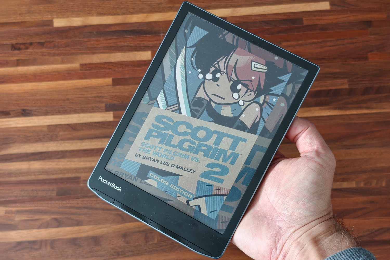 PocketBook InkPad Color 3 review in hand
