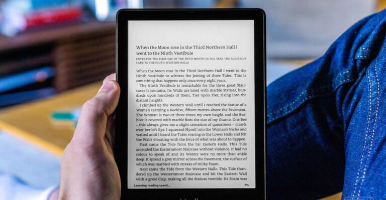 Amazon’s last-gen Paperwhite is on sale for less than the entry-level Kindle