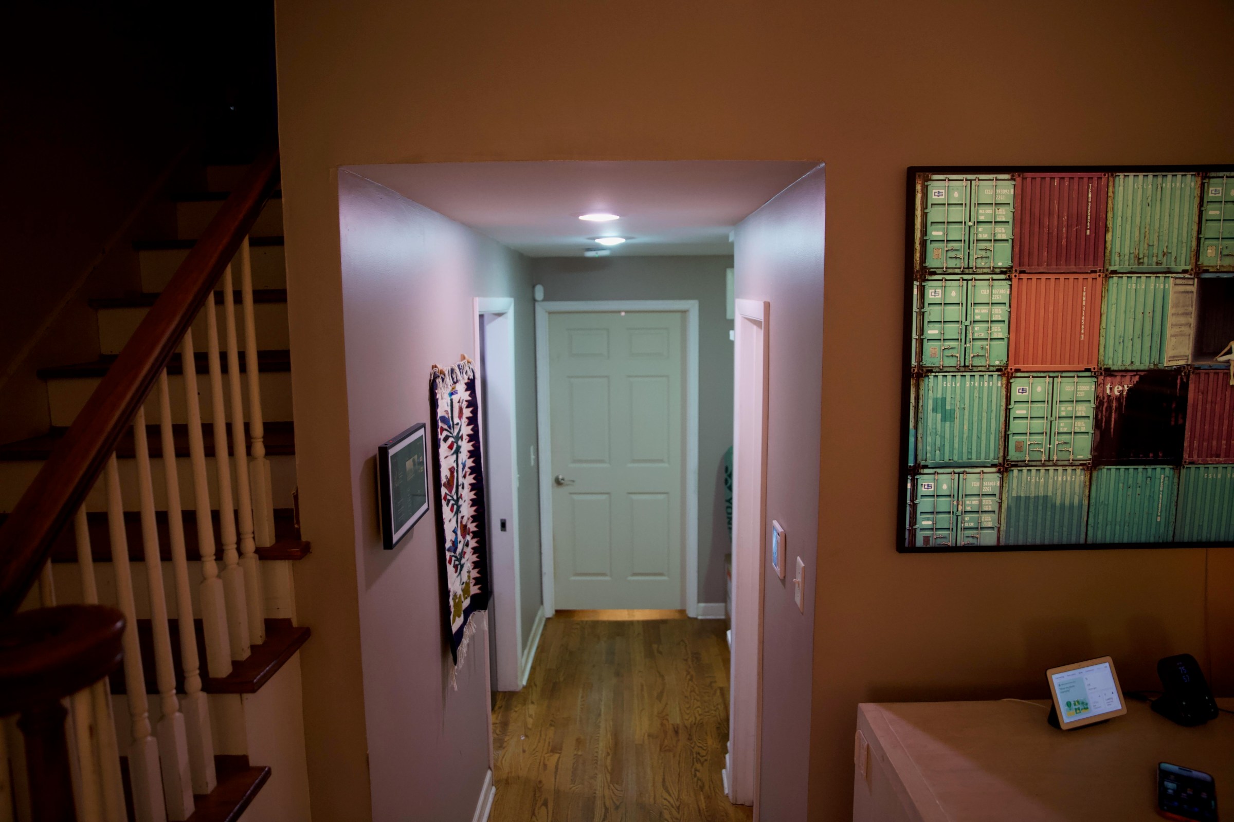 My mudroom/laundry room area, where I have BR30 bulbs in the ceiling and in the adjoining laundry room, worked with MotionAware, but not as fast as a motion sensor by the entrance did.