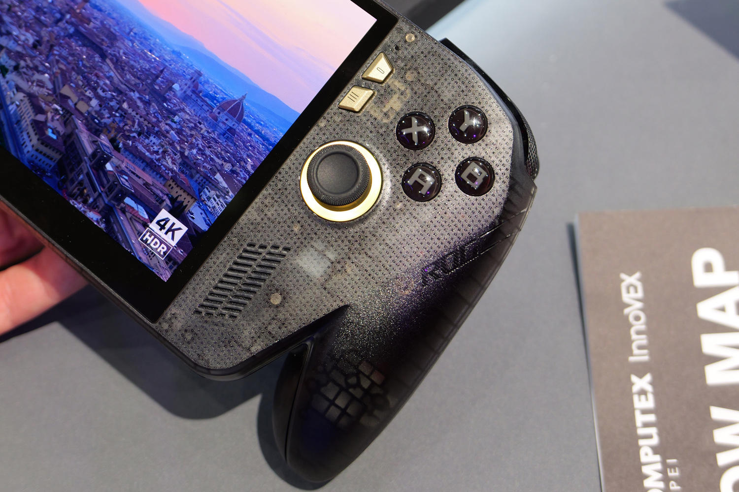 Asus Xbox ROG Ally x20 hands-on face buttons
