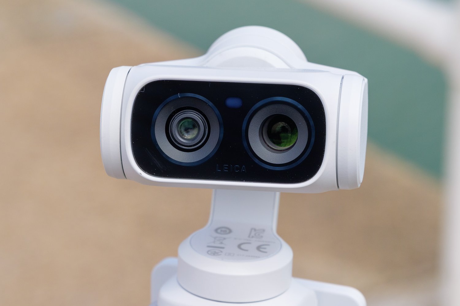 The Insta360 Luna Ultra's dual lens setup