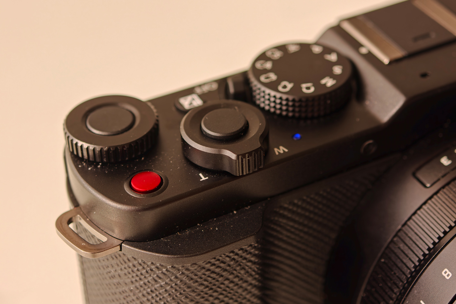 Panasonic Lumix L10 zoom dial
