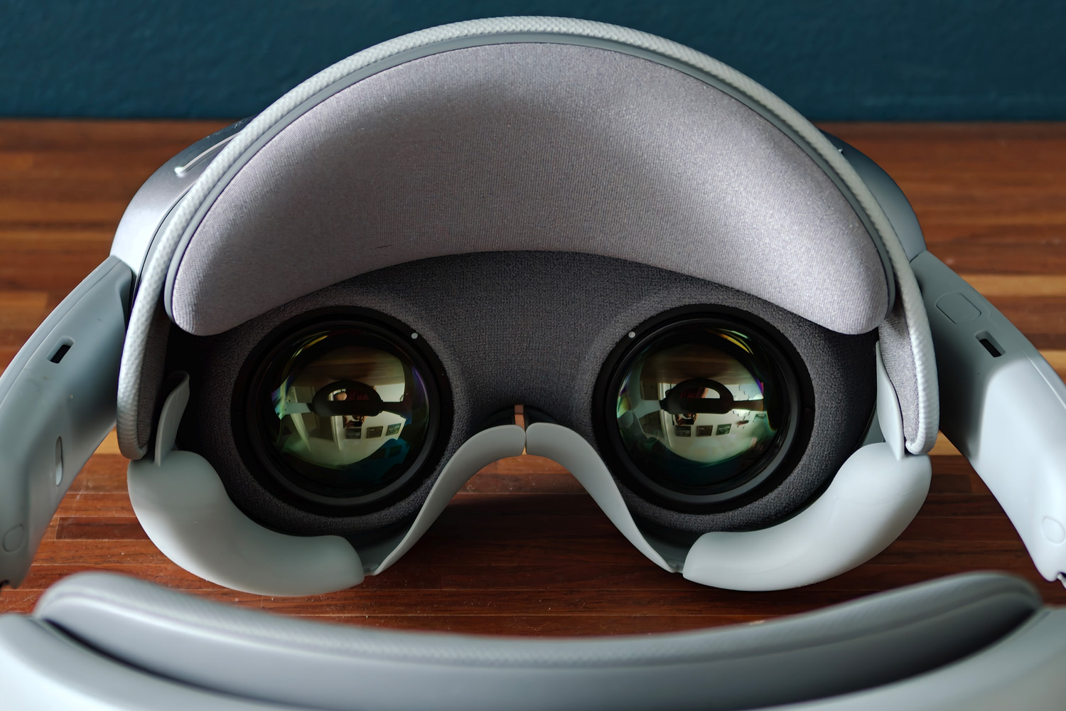 Samsung Galaxy XR review lenses