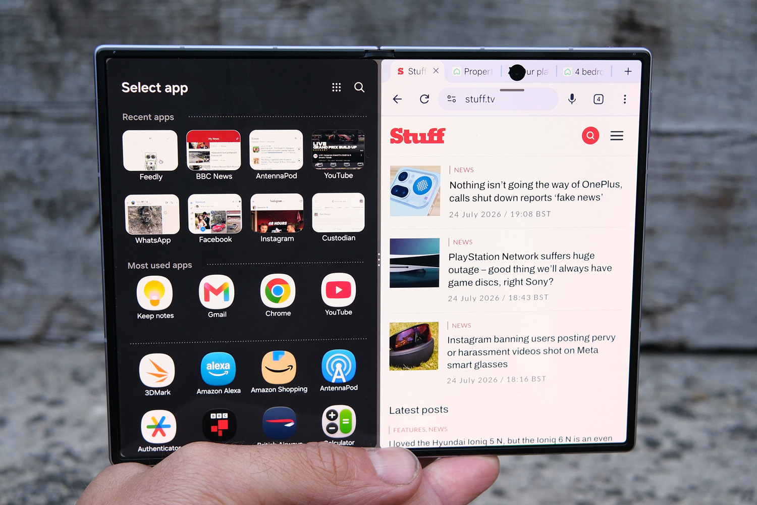 Samsung Galaxy Z Fold8 review split view