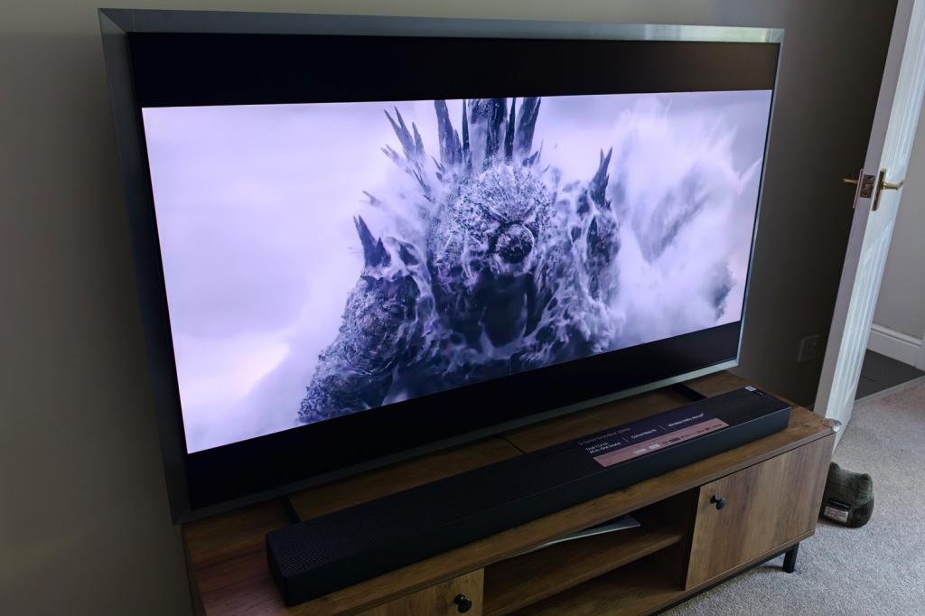 Samsung HW-QS90H soundbar review angle