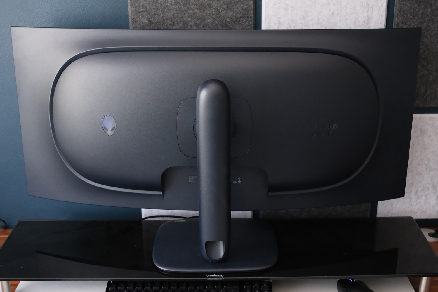 Alienware AW3926QW review rear