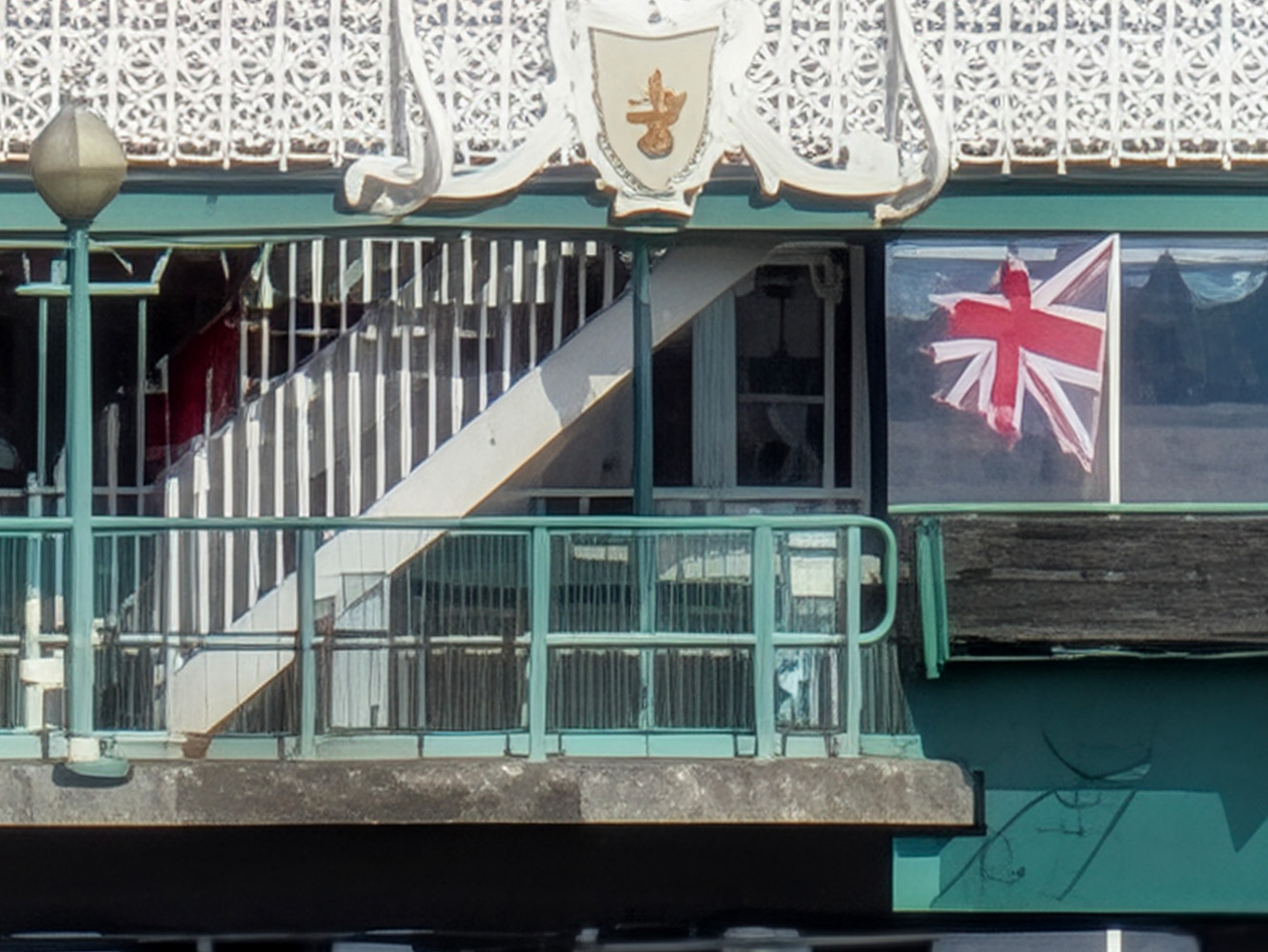 Google Pixel 11 Pro XL camera samples Clevedon pier 120x prores