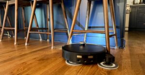 Hands-on with the Mova V70, a robot vacuum with a mopping arm