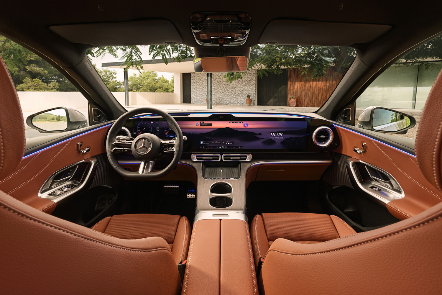 Mercedes-Benz GLC Electric drive 2026 dashboard