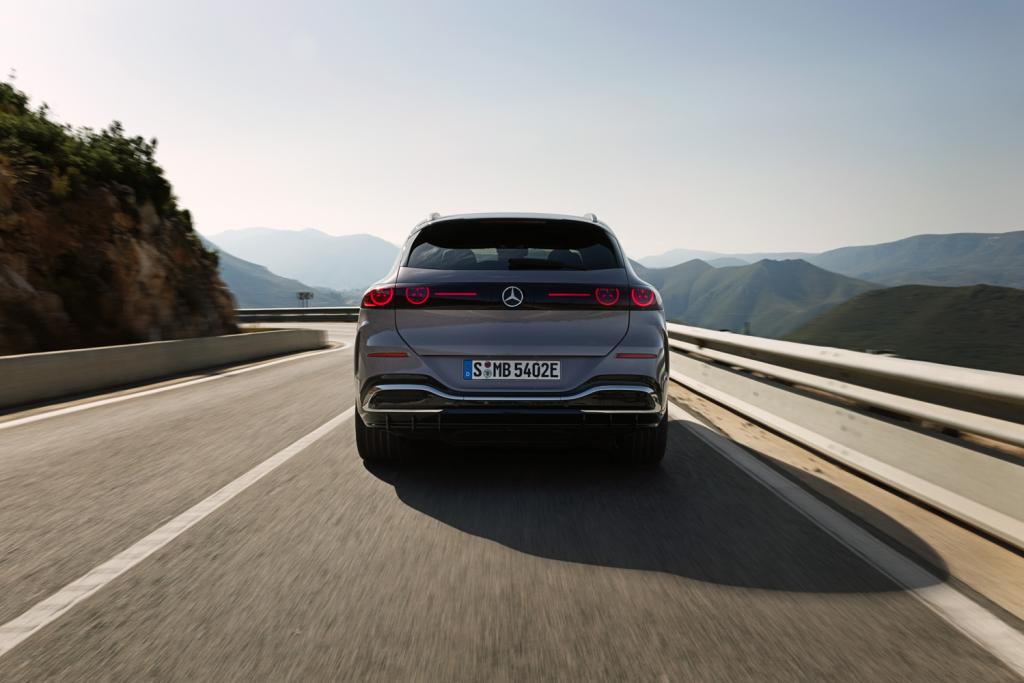 Mercedes-Benz GLC Electric drive 2026 tracking back end