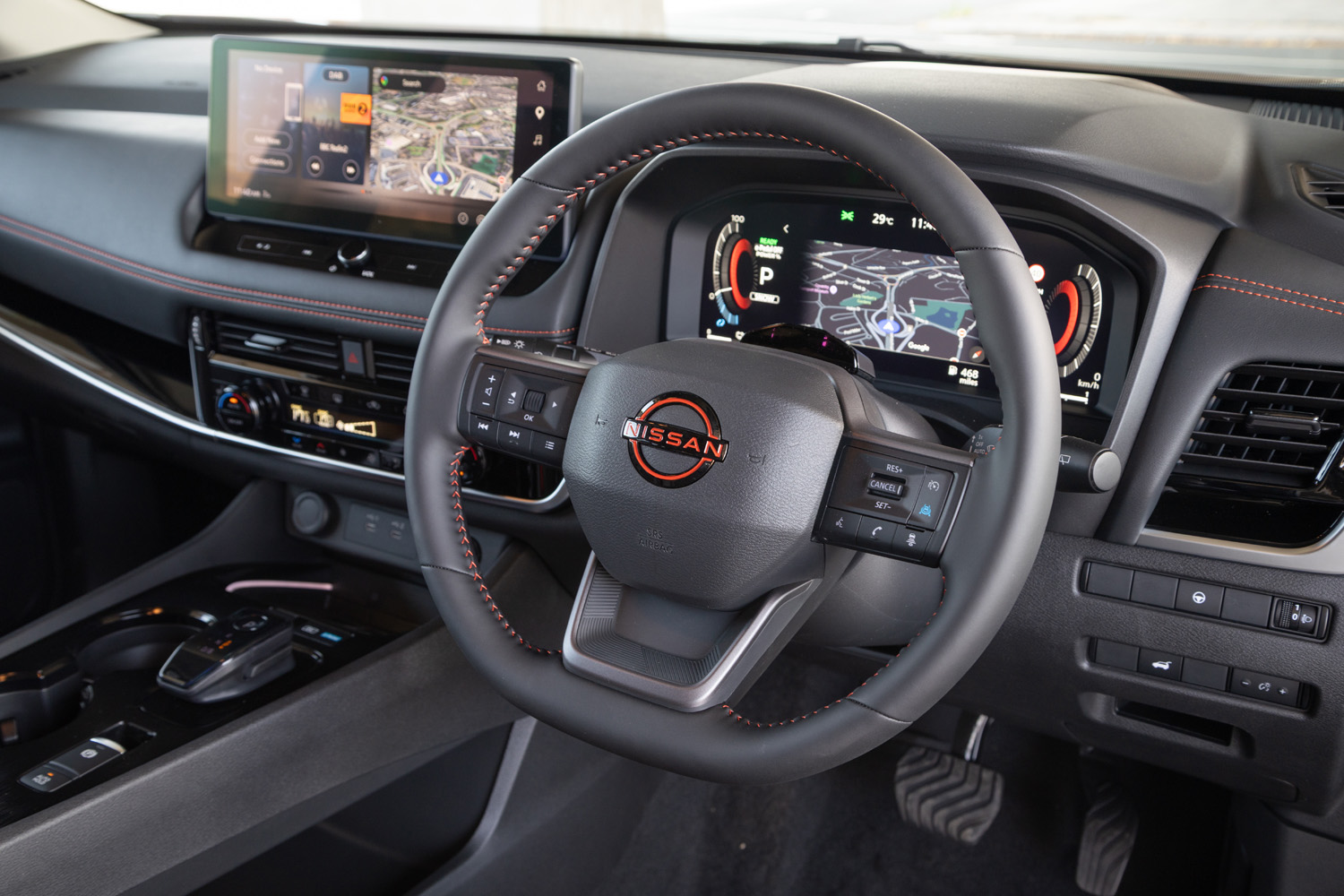 Nissan X Trail 2026 drive steering wheel