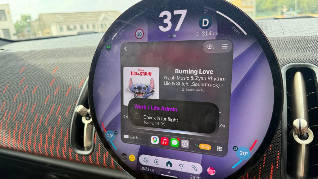 Siri AI and CarPlay