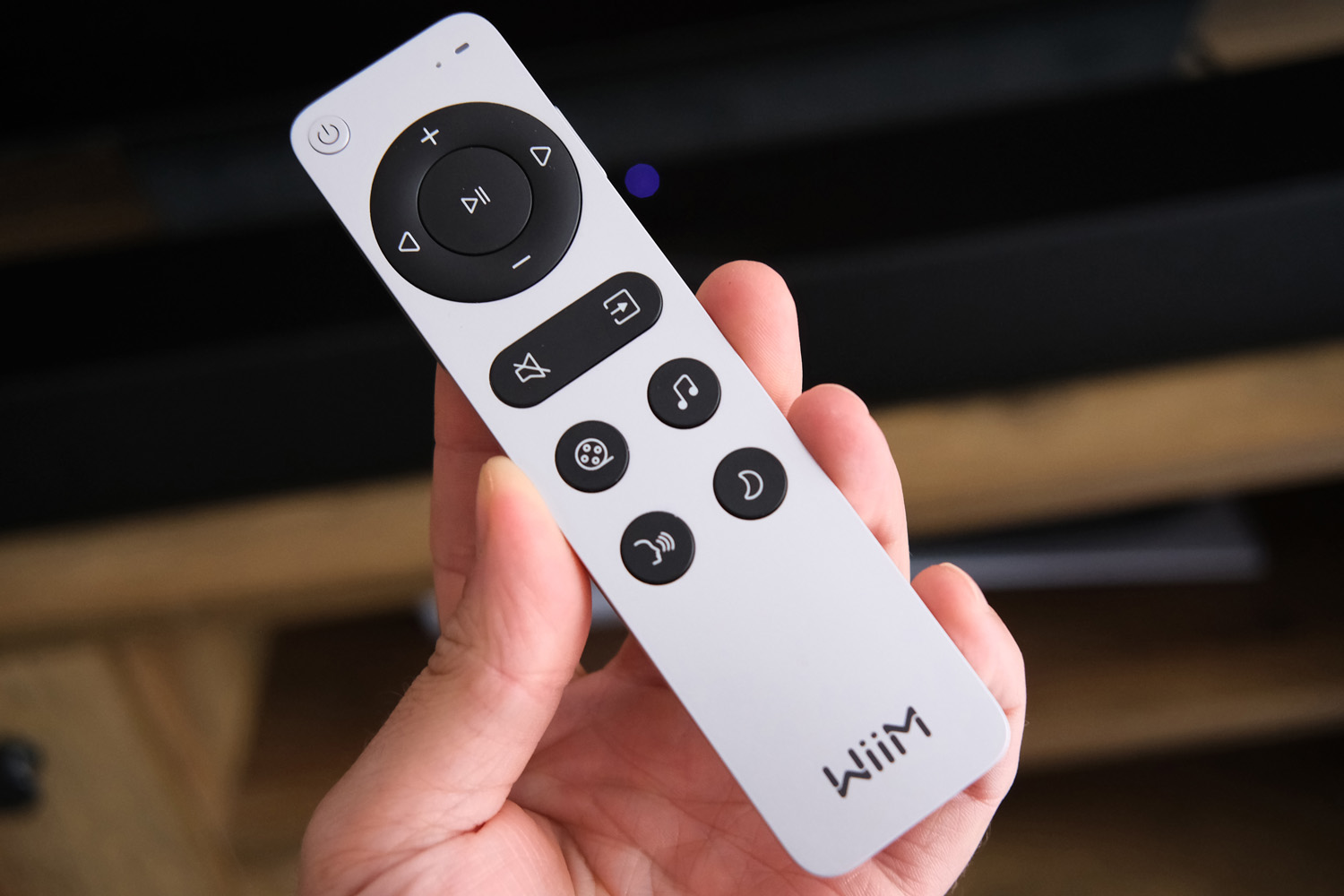 WiiM Bar review remote front