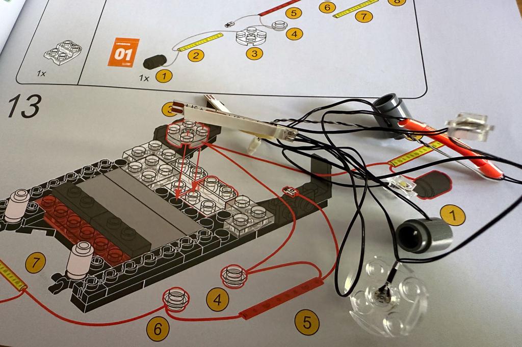 Instructions and pieces