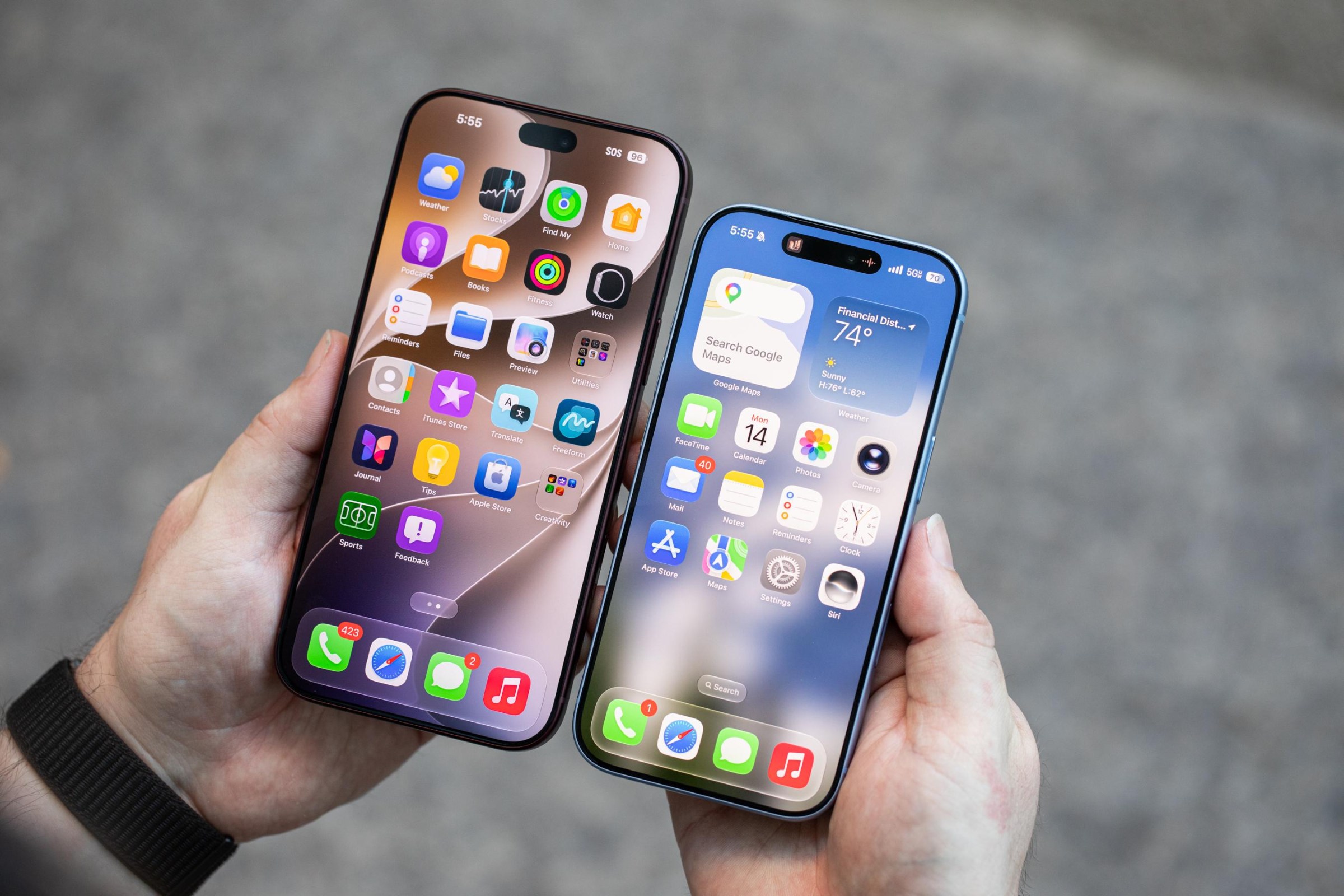 On the iPhone 18 Pro and Pro Max, the Dynamic Island shrinks down when not in use.