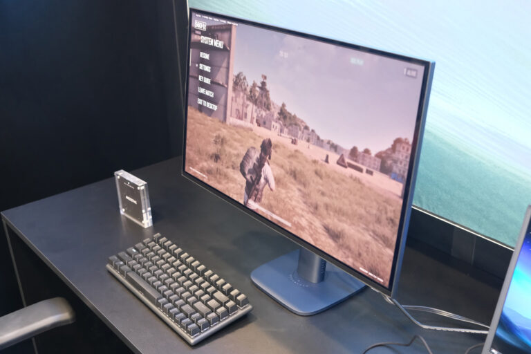 I’m no pro gamer, but would still make room on my desk for Alienware’s new esports-obsessed OLED monitor