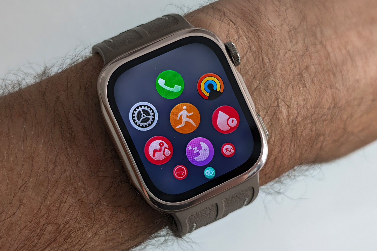 Huawei Watch D3 review app drawer