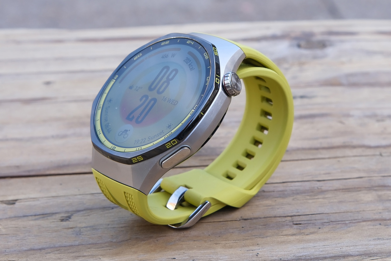 Huawei Watch GT 7 Pro review solo