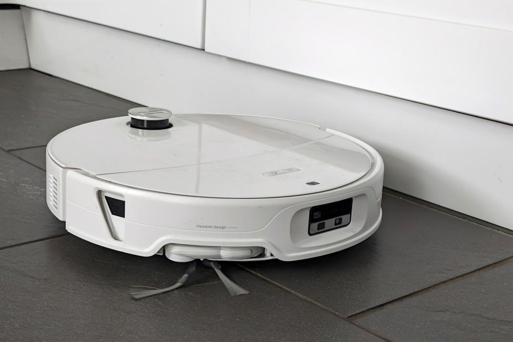 Roborock Saros 20 Neo review cleaning edges