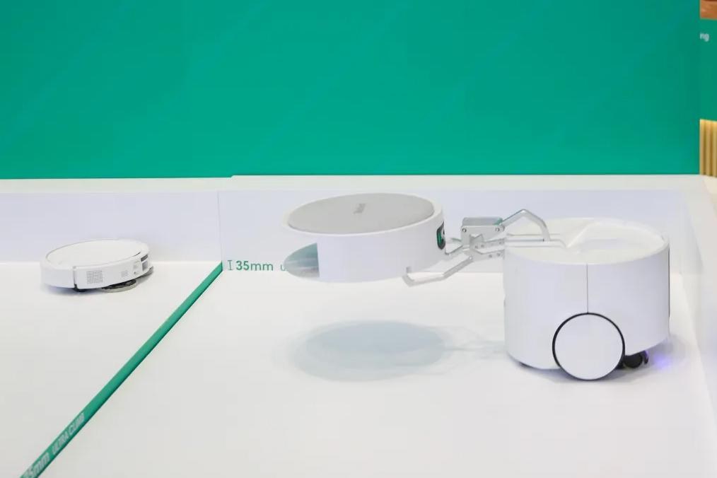 The iRobot Roomba Duo concept on display at IFA 2026.